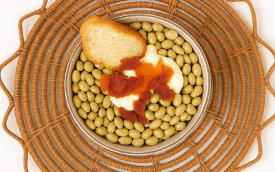 Habitas Baby ALSUR con jamón crujiente y huevo poché